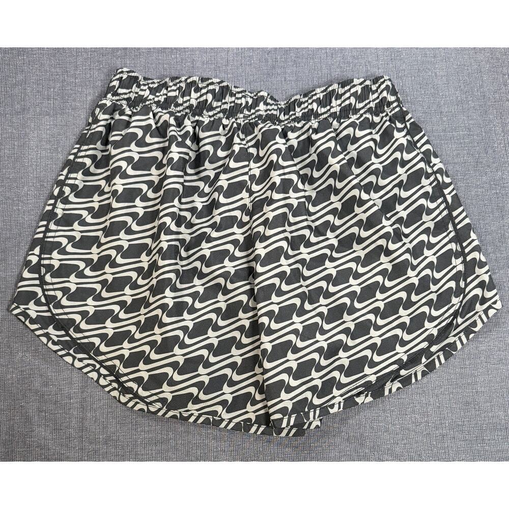 Nike Dri-FIT Tempo Icon Clash Shorts M Gray Black 4" Running Athletic Women - Picture 2 of 11